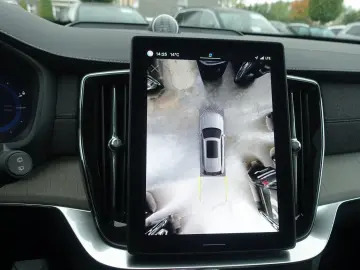 XC90 Plus Dark T8 AWD PHEV B&W AirSusp 360