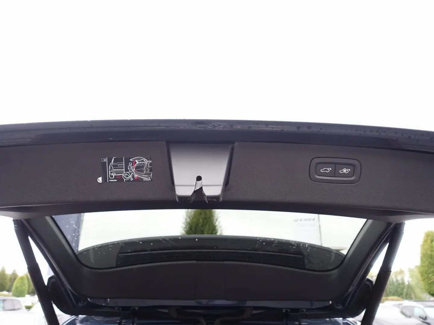 XC90 Plus Dark T8 AWD PHEV B&W AirSusp 360