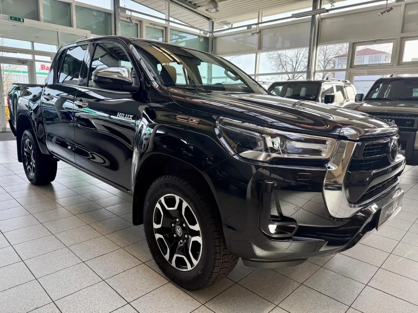 DOUBLE CAB EXECUTIVE-AUT-KAMERA-LED-RADAR-34.895