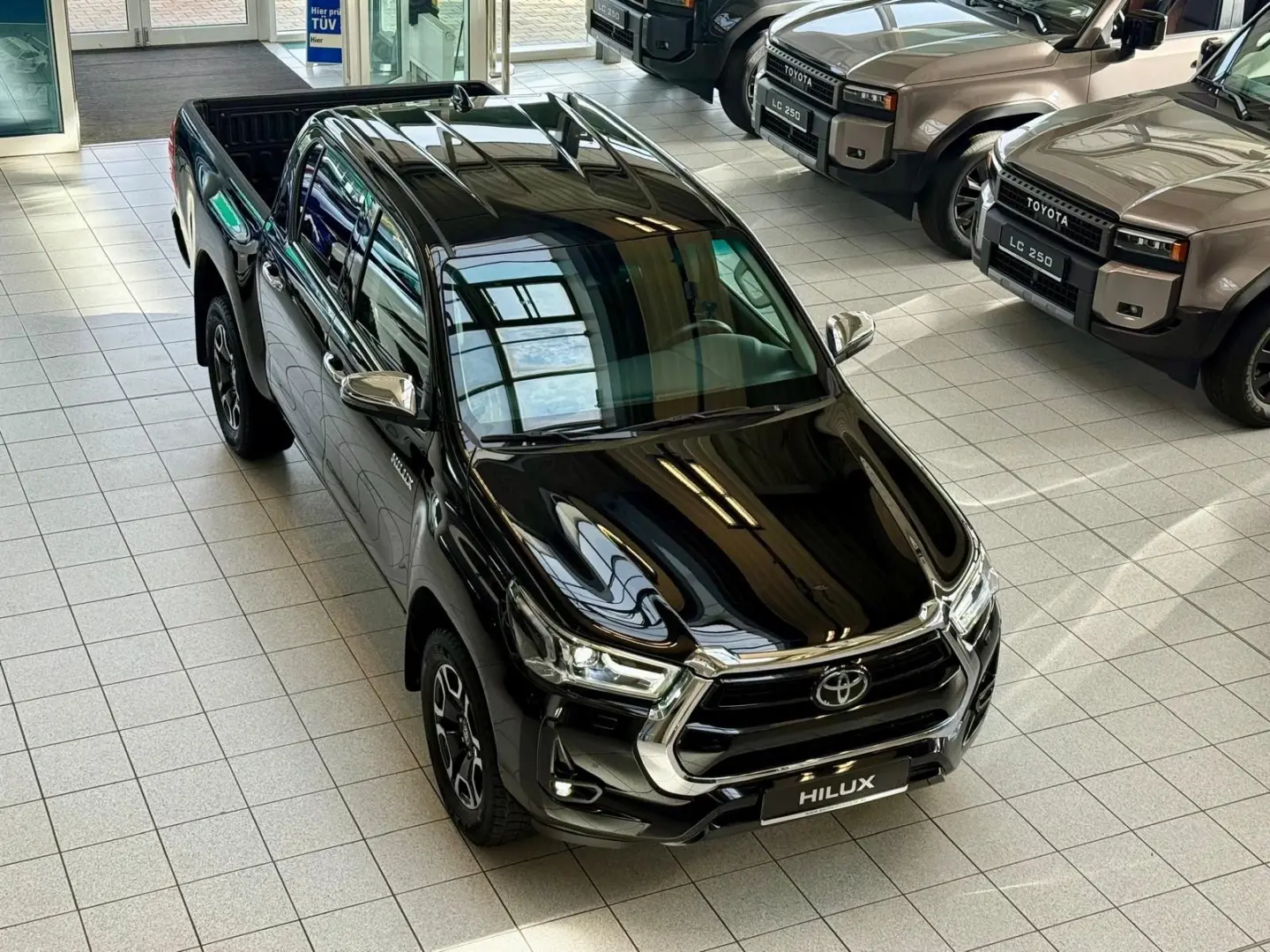 DOUBLE CAB EXECUTIVE-AUT-KAMERA-LED-RADAR-34.895