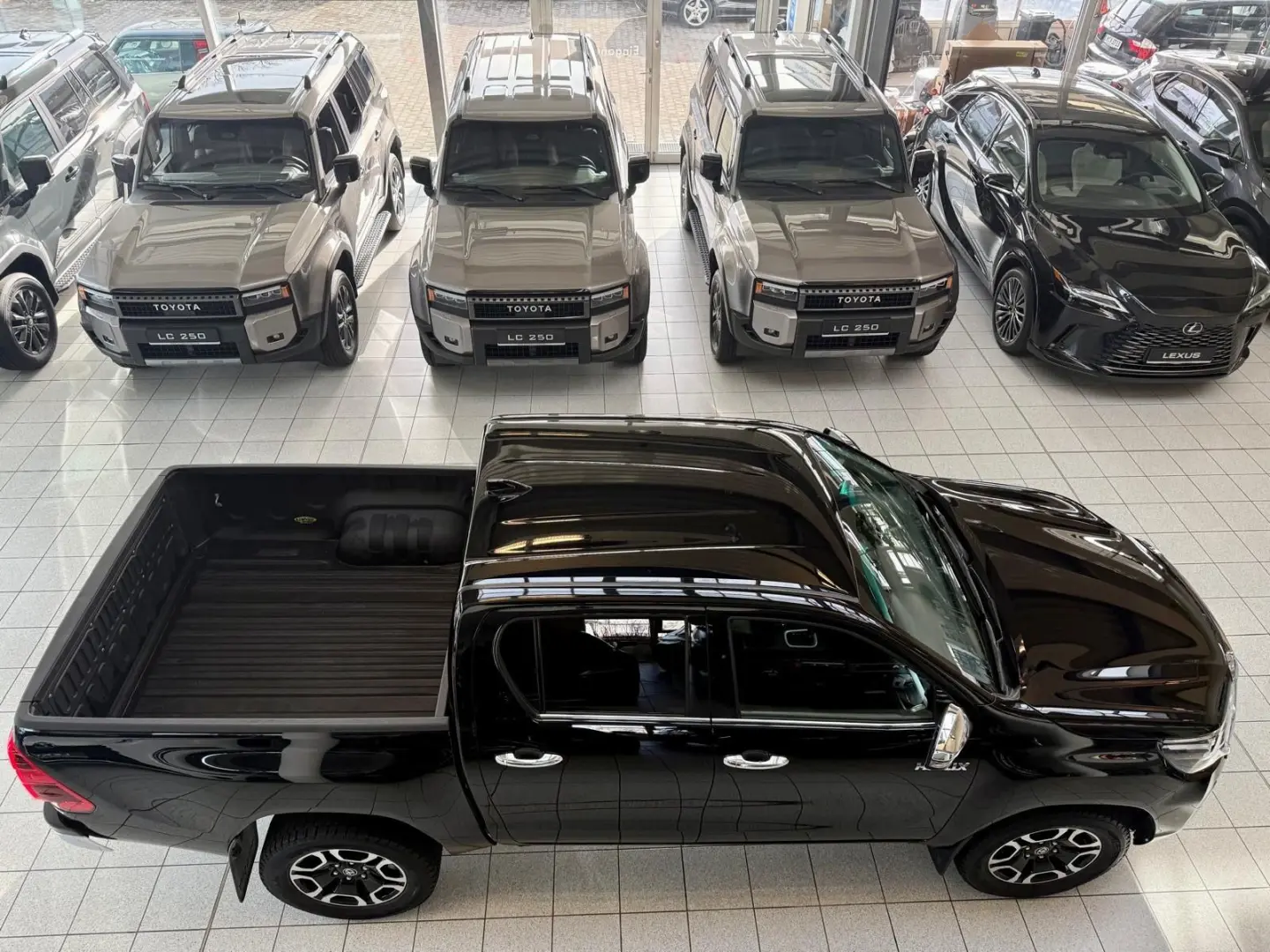 DOUBLE CAB EXECUTIVE-AUT-KAMERA-LED-RADAR-34.895