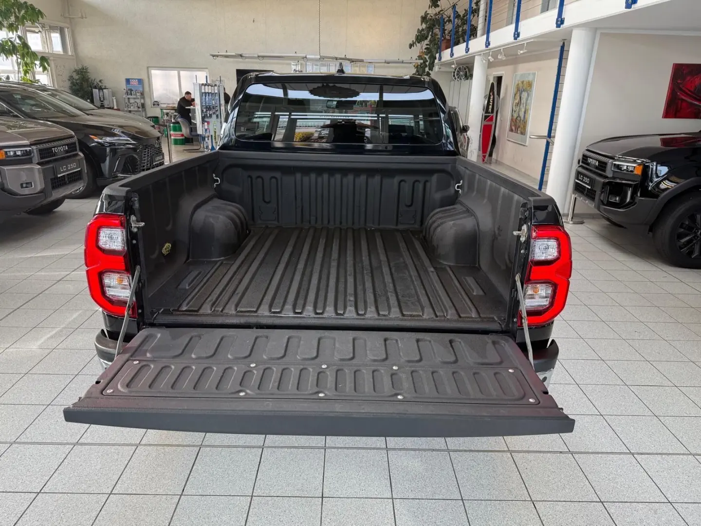 DOUBLE CAB EXECUTIVE-AUT-KAMERA-LED-RADAR-34.895