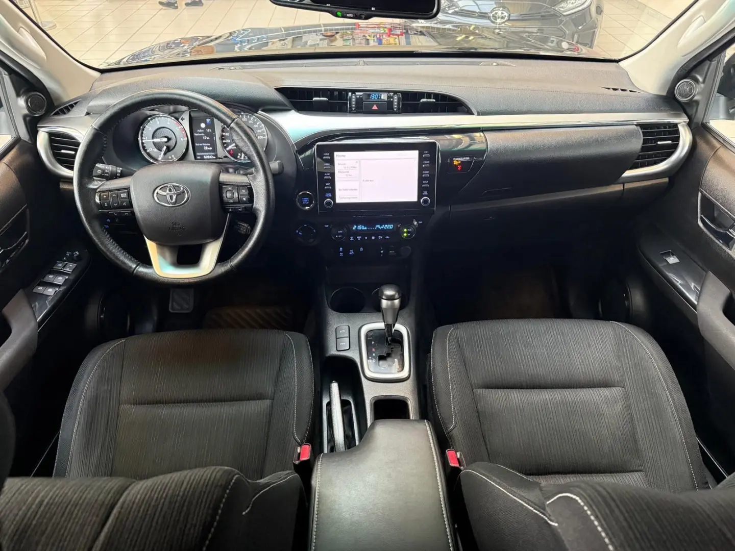 DOUBLE CAB EXECUTIVE-AUT-KAMERA-LED-RADAR-34.895