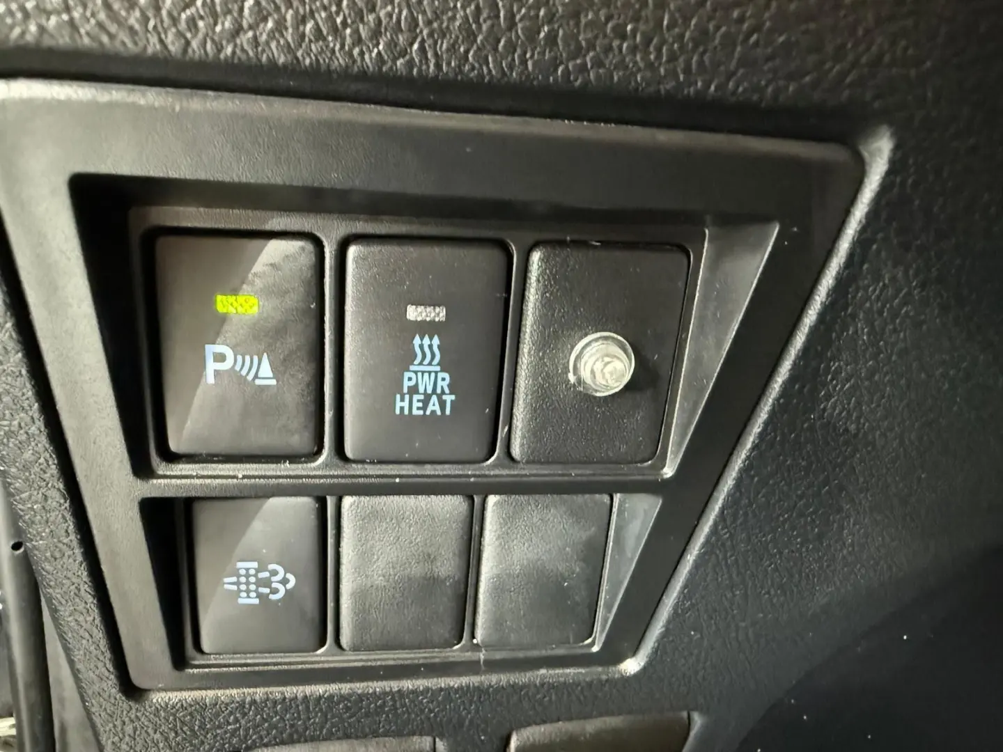 DOUBLE CAB EXECUTIVE-AUT-KAMERA-LED-RADAR-34.895