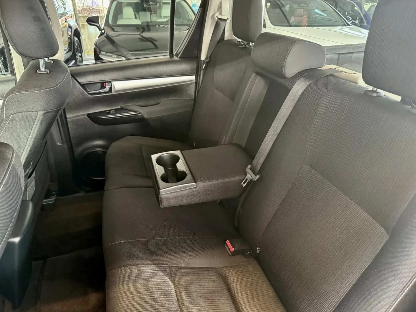 DOUBLE CAB EXECUTIVE-AUT-KAMERA-LED-RADAR-34.895