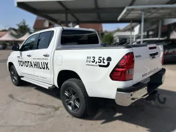 HiLux 4x4 Double Cab Comfort   AHK