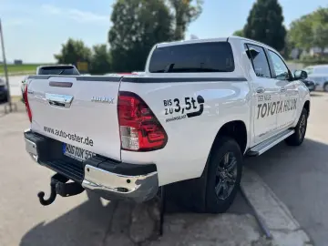 HiLux 4x4 Double Cab Comfort   AHK
