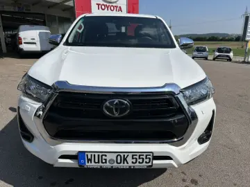 HiLux 4x4 Double Cab Comfort   AHK