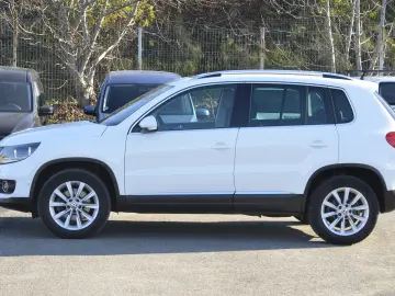 VOLKSWAGEN Tiguan 2.0 TDI 4Motion BlueMotion Carat
