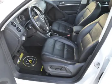 VOLKSWAGEN Tiguan 2.0 TDI 4Motion BlueMotion Carat