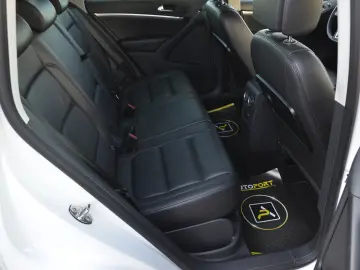 VOLKSWAGEN Tiguan 2.0 TDI 4Motion BlueMotion Carat