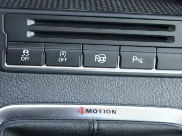 VOLKSWAGEN Tiguan 2.0 TDI 4Motion BlueMotion Carat