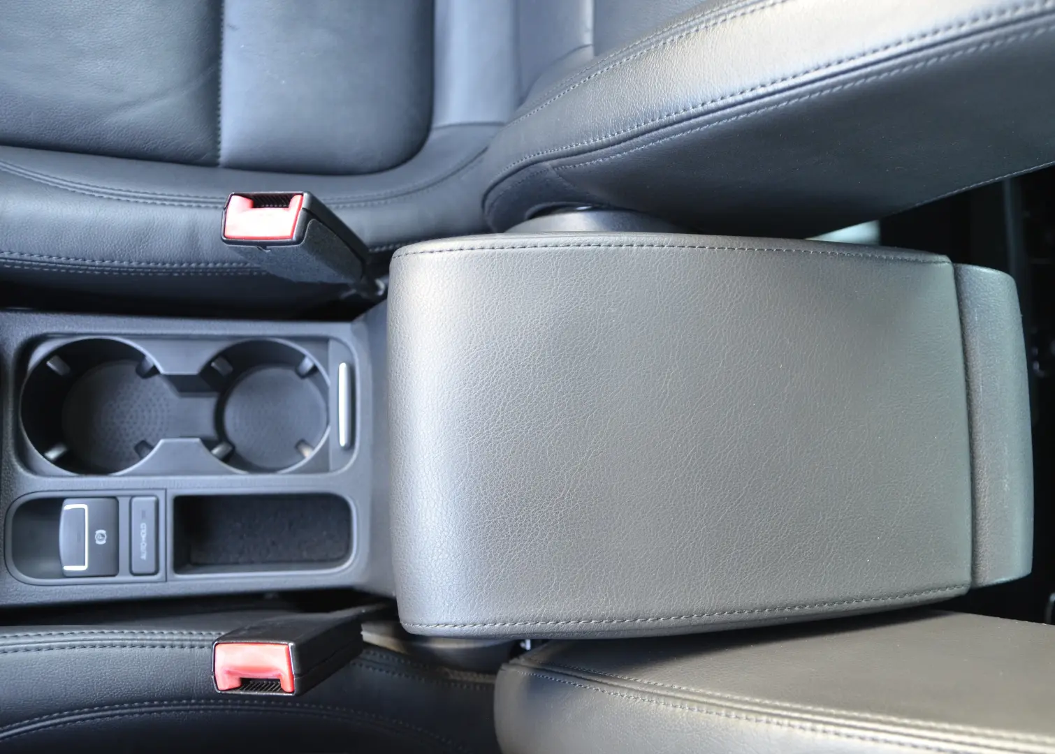 VOLKSWAGEN Tiguan 2.0 TDI 4Motion BlueMotion Carat