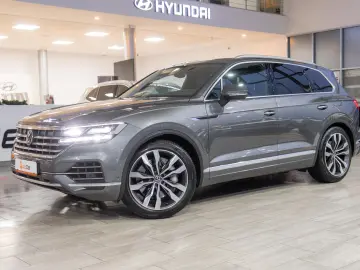 Volkswagen Touareg Elegance 4Motion 3.0 TSI Hybrid