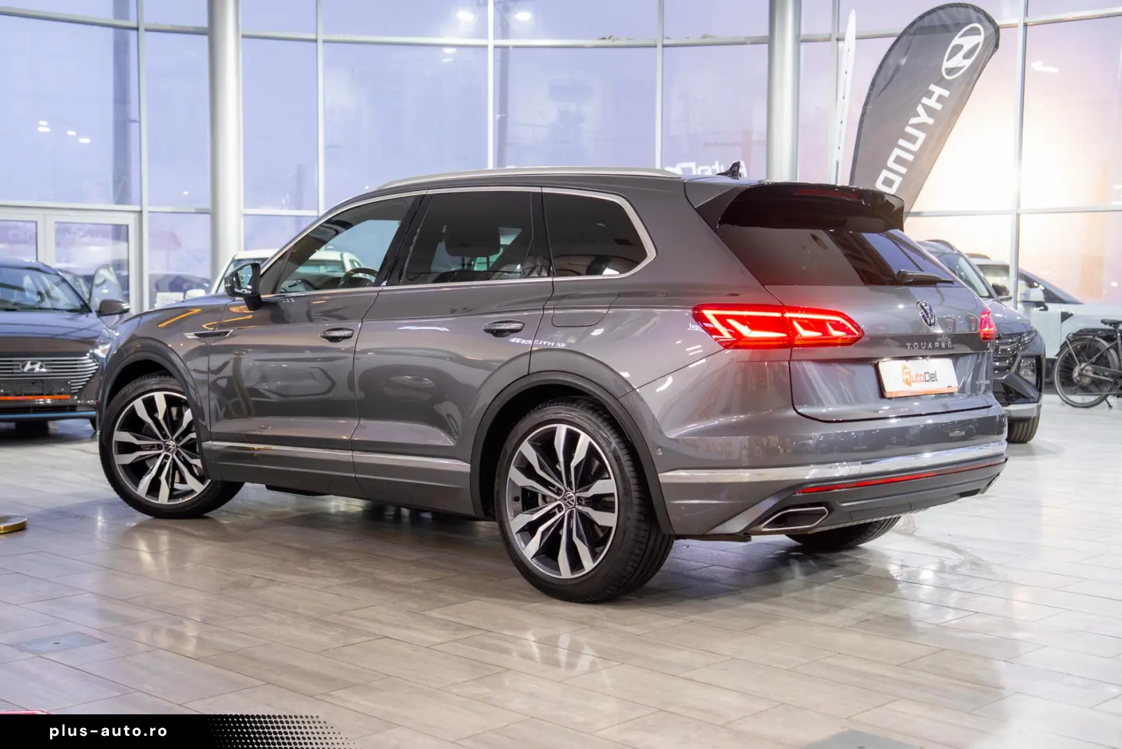 Volkswagen Touareg Elegance 4Motion 3.0 TSI Hybrid