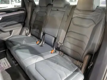 Volkswagen Touareg Elegance 4Motion 3.0 TSI Hybrid