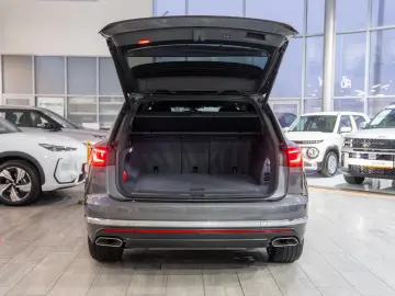 Volkswagen Touareg Elegance 4Motion 3.0 TSI Hybrid