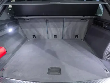 Volkswagen Touareg Elegance 4Motion 3.0 TSI Hybrid