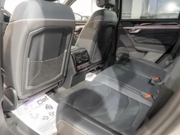 Volkswagen Touareg Elegance 4Motion 3.0 TSI Hybrid