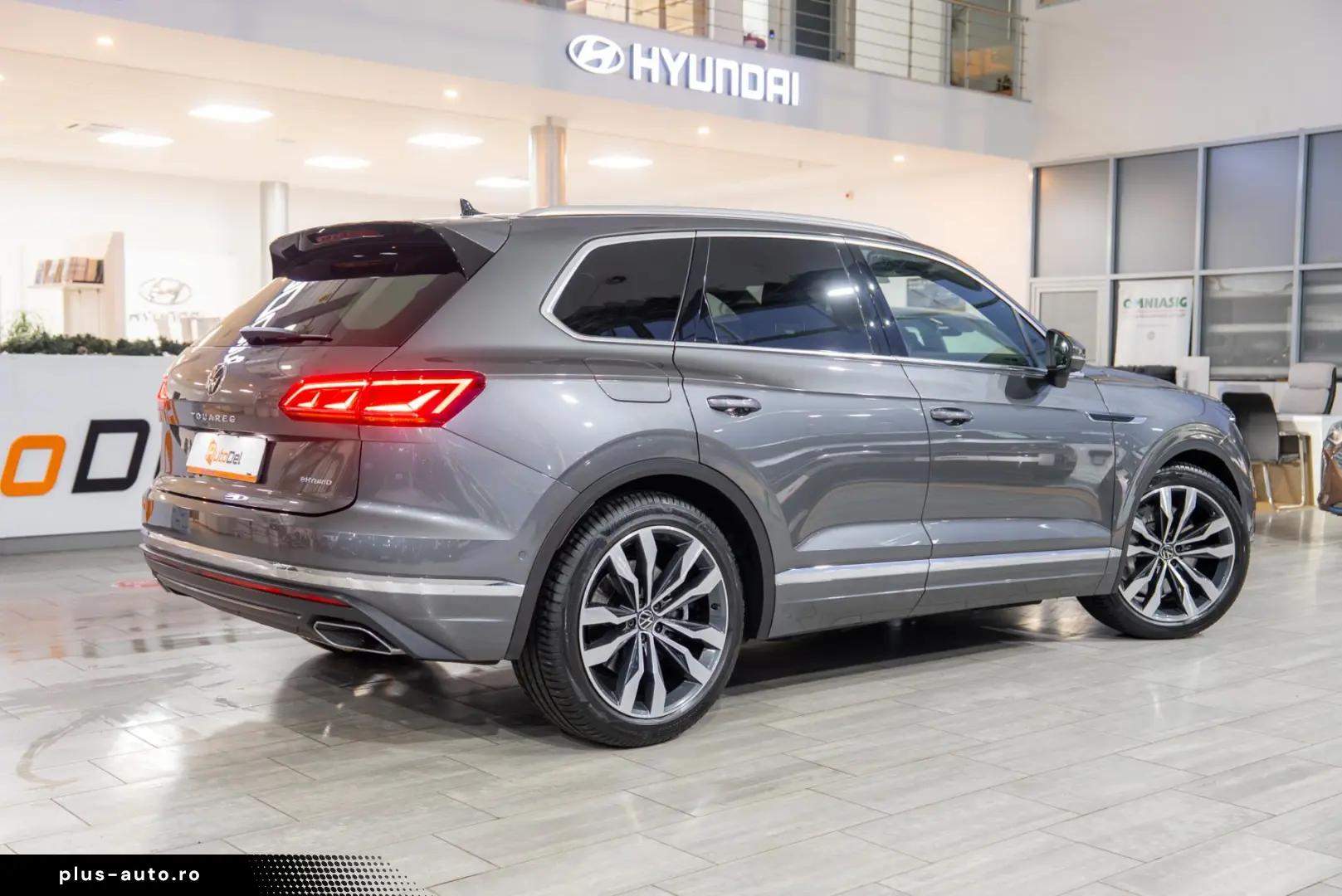 Volkswagen Touareg Elegance 4Motion 3.0 TSI Hybrid