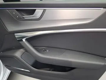 S6 Avant TDI 253(344) kW(PS) tiptronic