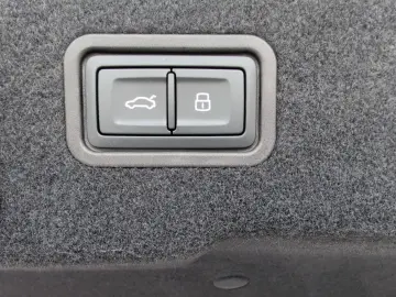 S8 TFSI quattro UPE  193 K Individual Advanced