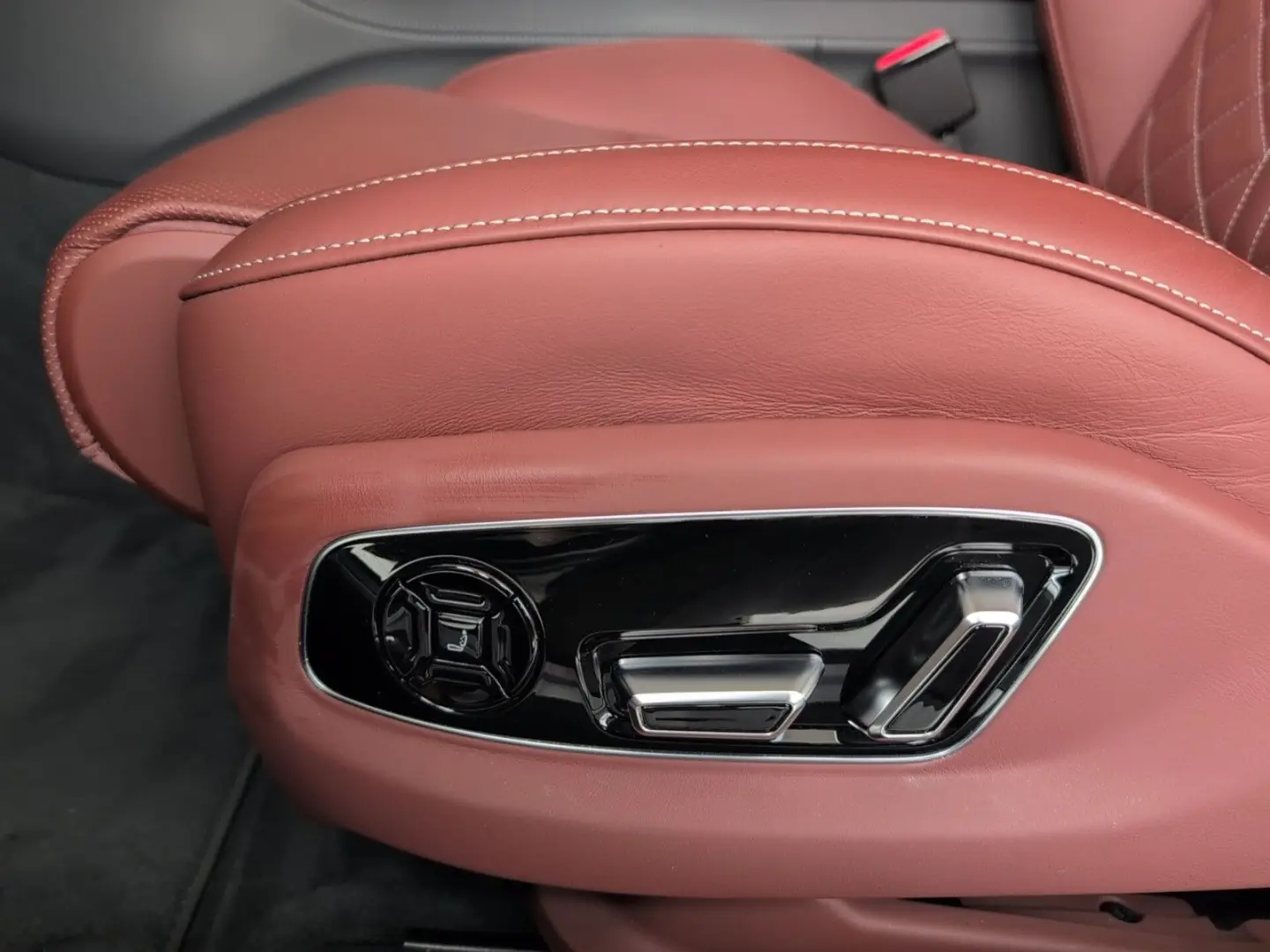 S8 TFSI quattro UPE  193 K Individual Advanced