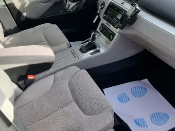 Volkswagen Passat B6 Break  2.0 TDI – 140 CP – 2010