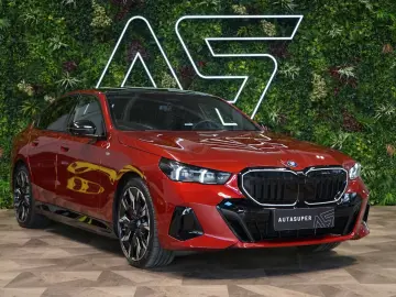 550e xDRIVE BOWERS HUD 360