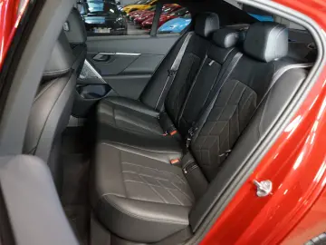 550e xDRIVE BOWERS HUD 360