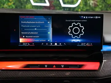 550e xDRIVE BOWERS HUD 360