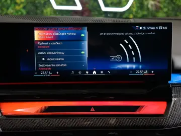 550e xDRIVE BOWERS HUD 360