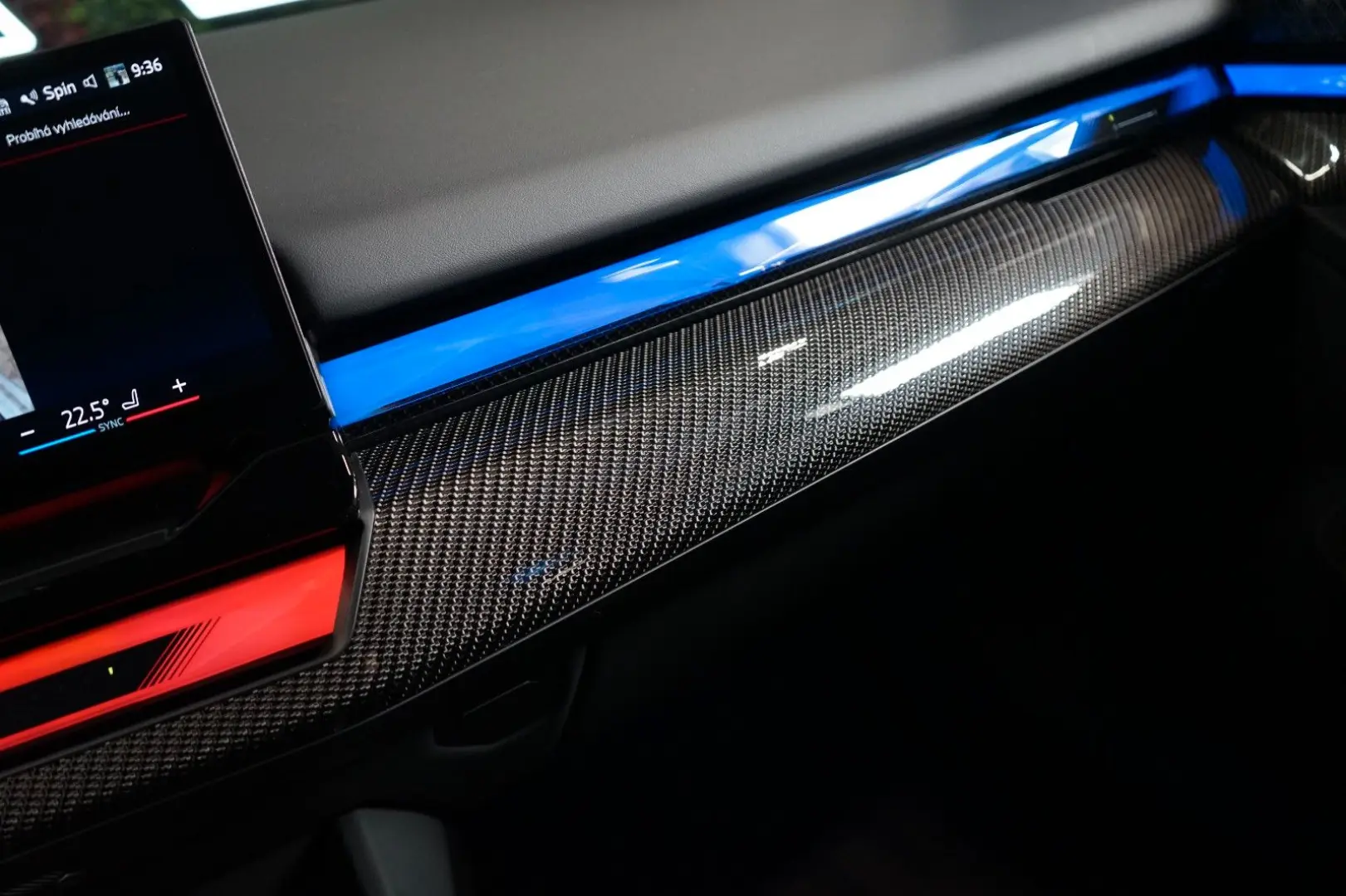 550e xDRIVE BOWERS HUD 360