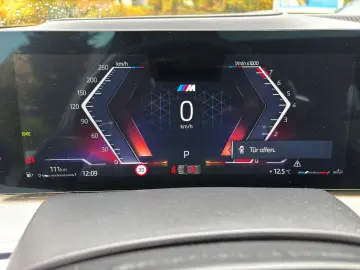 X5 xDrive40i AHK M Sport Pro Standheizung Iconic