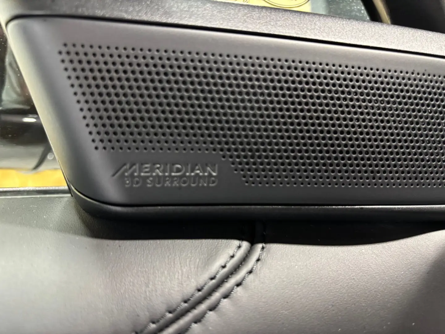 D350 First Edition Autobiography Fond-TV VOLL