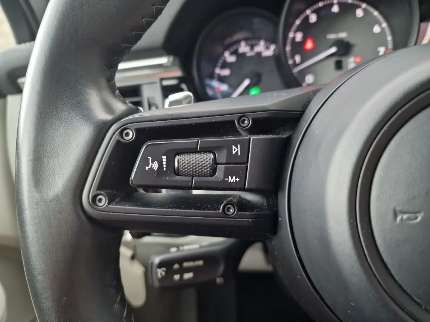 Macan S 21 GT-Design Luft 18W PDLS  Pano