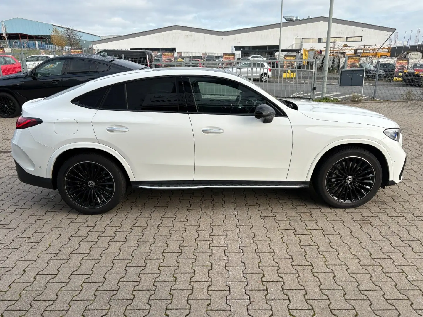 GLC 300 d 4M Coupe  AMG Line Pano Burmester 360