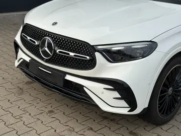 GLC 300 d 4M Coupe  AMG Line Pano Burmester 360