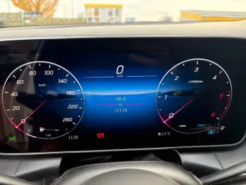 GLC 300 d 4M Coupe  AMG Line Pano Burmester 360