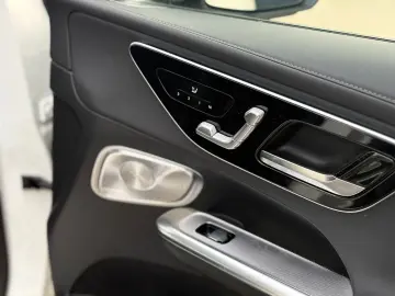 GLC 300 d 4M Coupe  AMG Line Pano Burmester 360