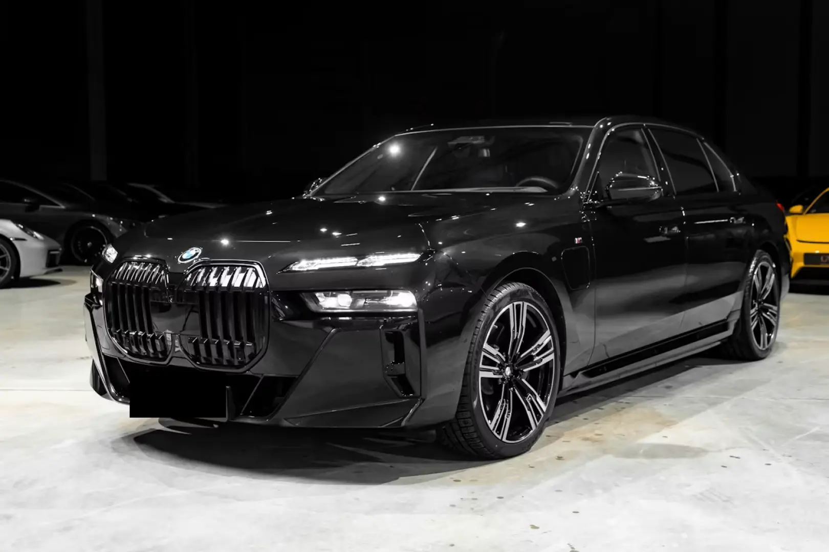 BMW 750 e xDrive M SPORTS PRO SKYLOUNGE