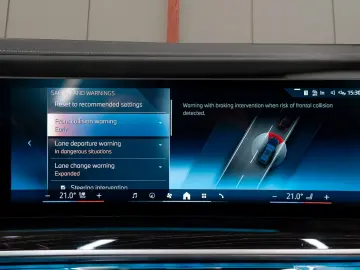 750e xDrive M Sport Pro SKY SOFT MASS VENT B&W