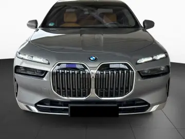 750e xDrive TV Kristall Aut.Türen B&W Executive