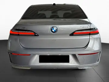 750e xDrive TV Kristall Aut.Türen B&W Executive