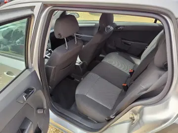 OPEL ASTRA H Break 1.7cdti  6 trepte 2009