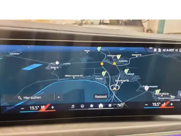 750e xDrive TV AUTOMATIC DOORS LOUNGE SEATING