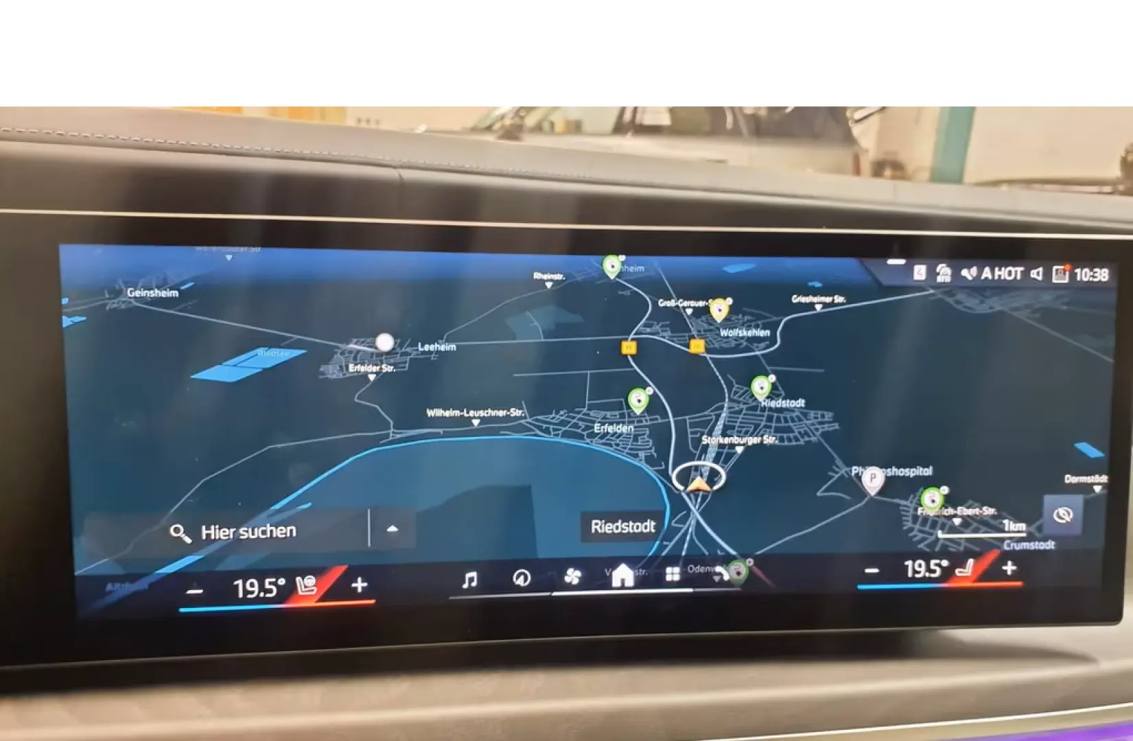 750e xDrive TV AUTOMATIC DOORS LOUNGE SEATING