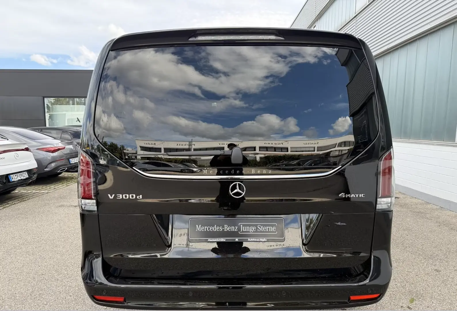 Mercedes-Benz V 300 L 4MATIC EXCLUSIVE AMG BEJ