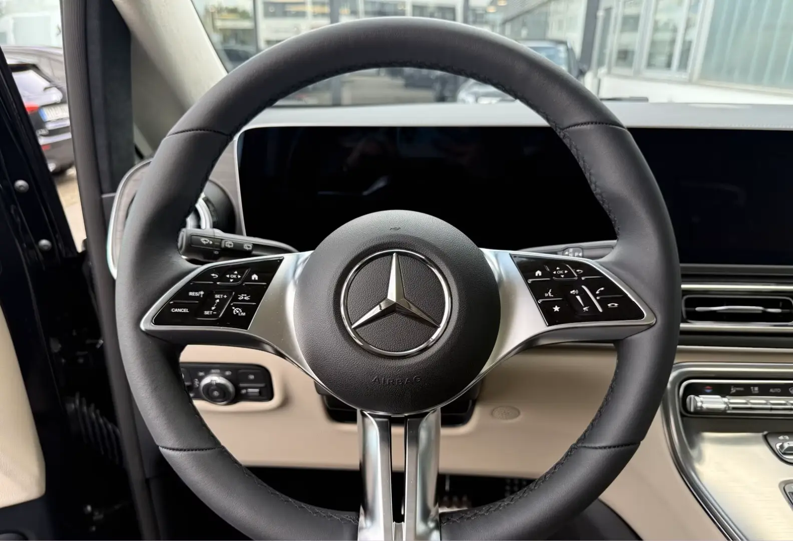 Mercedes-Benz V 300 L 4MATIC EXCLUSIVE AMG BEJ