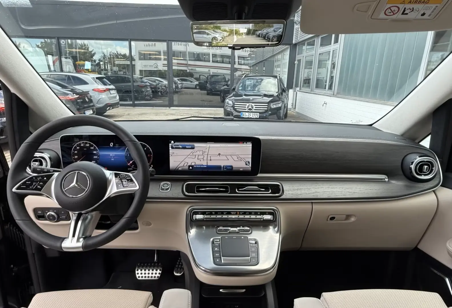 Mercedes-Benz V 300 L 4MATIC EXCLUSIVE AMG BEJ